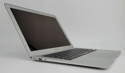 Apple MacBook Air 7,2 A1466